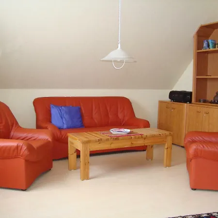 Stauch Apartment *
