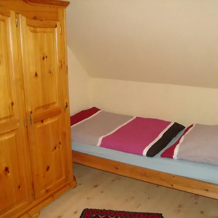 Stauch Apartment Tating